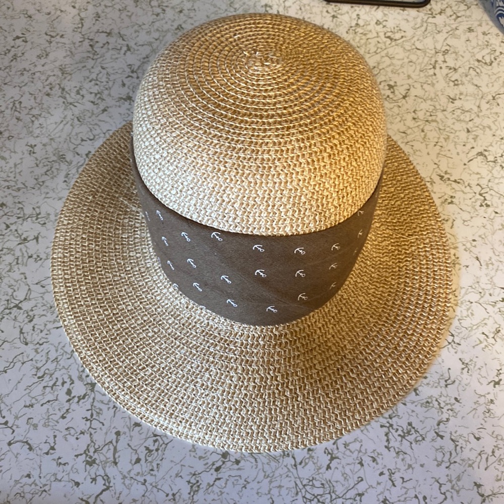 Sun Hat - Picture 1 of 7